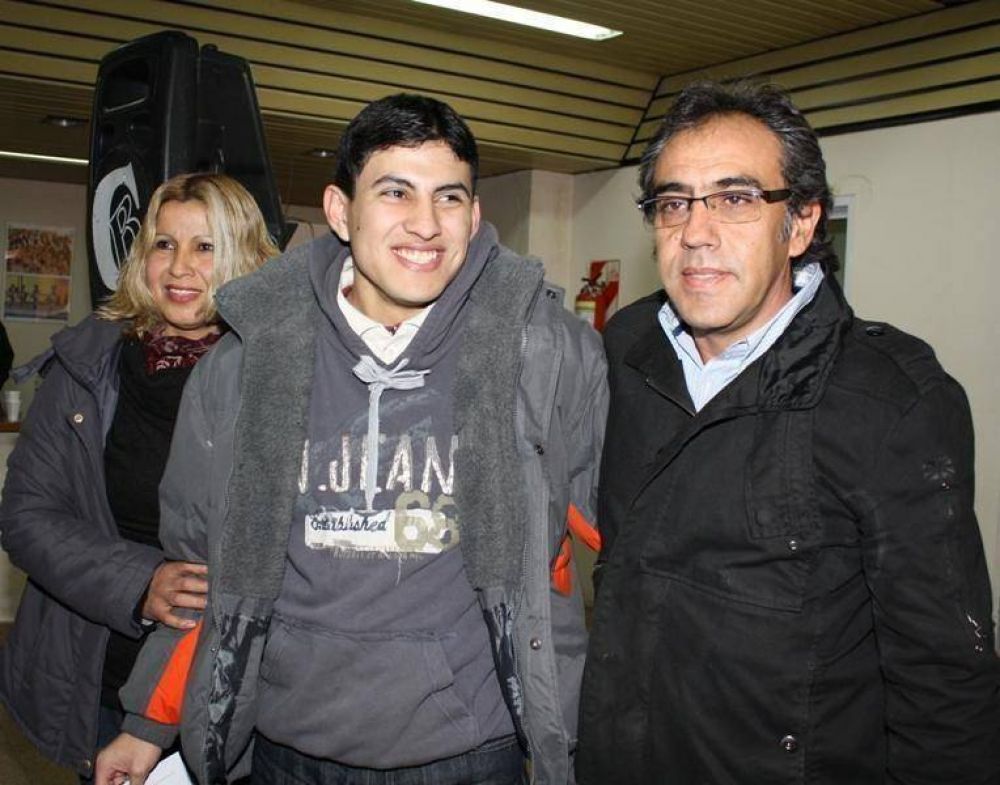 ESCOBAR - NUEVA ENTREGA DE PENSIONES CON LA PRESENCIA DEL INTENDENTE SANDRO GUZMAN