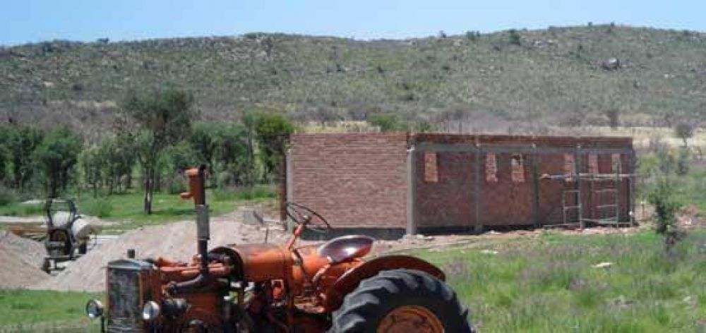 Plan Piloto de Sustituci�n de Vivienda Rancho: inauguran la primera vivienda