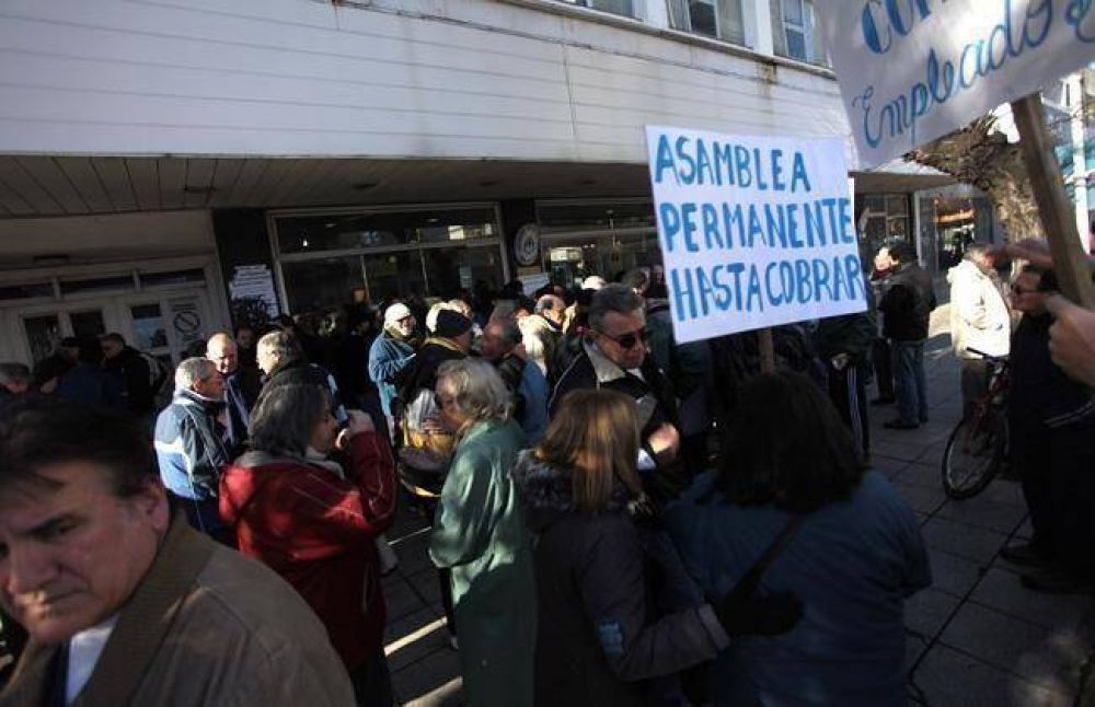 Casineros reclamaron el pago de juicios por haberes mal liquidados