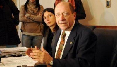 Superti defendi� el proceso de contrataci�n para la impresi�n de la Boleta �nica 		