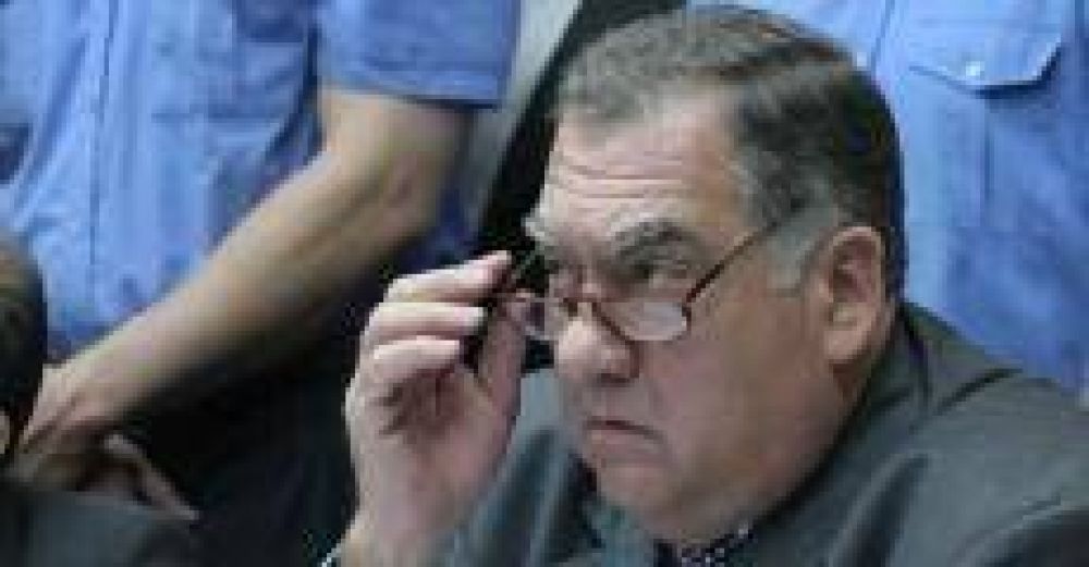 La Justicia Federal avanza en una investigaci�n contra el rector de la UNT