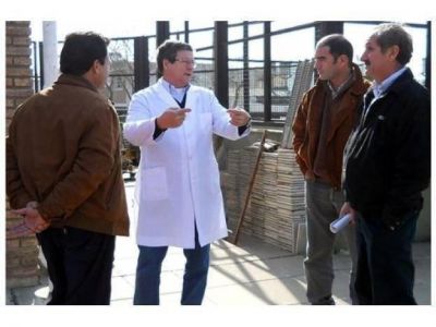 Se plantea ampliar el hospital Urquiza y el asfaltado de la zona