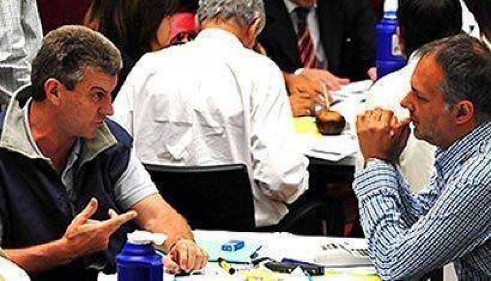 Desde el FpV dicen que Buzzi se tiene que sumar a la campa�a