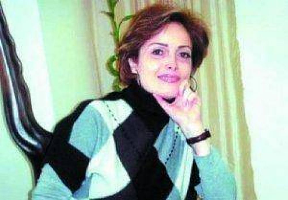 Una mujer jaquea al gobierno de Siria