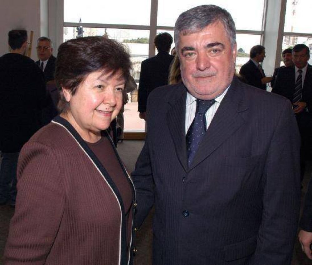 El Gobernador se reuni� con embajadora de EE.UU.