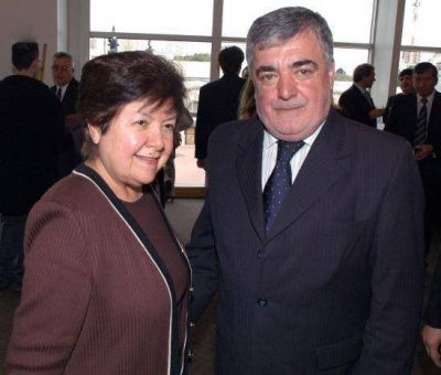 El Gobernador se reuni� con embajadora de EE.UU.