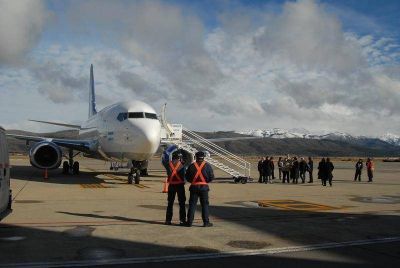  El aeropuerto est� abierto, pero condicionado por presencia de ceniza