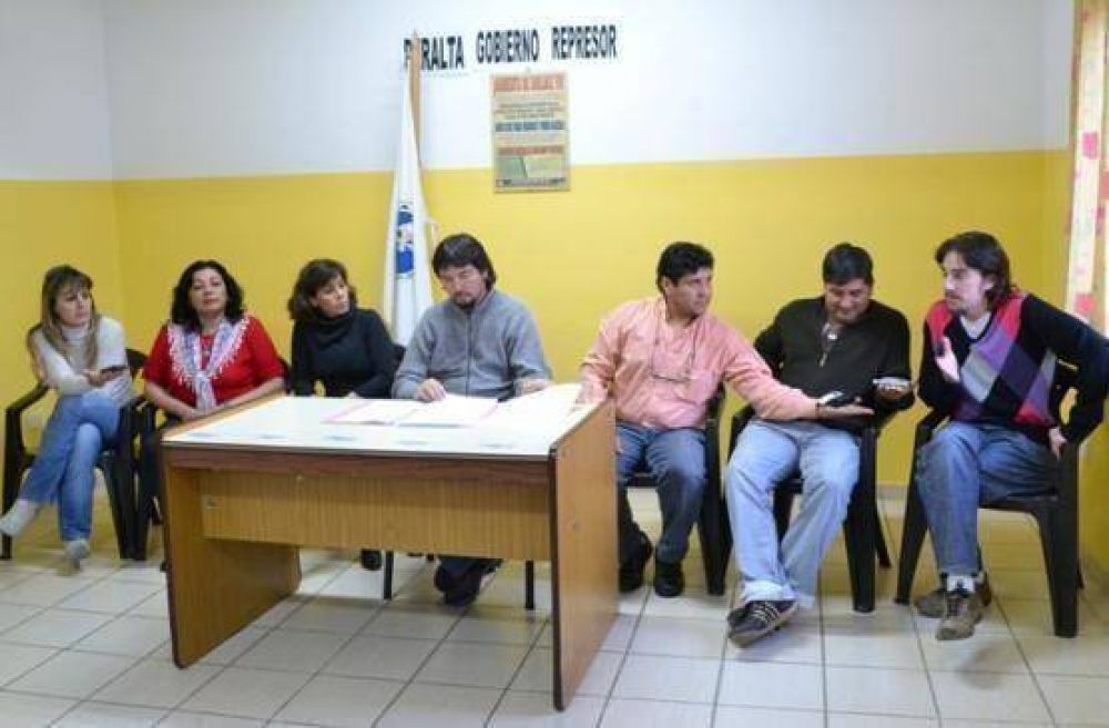 Docentes decretaron quite de colaboraci�n