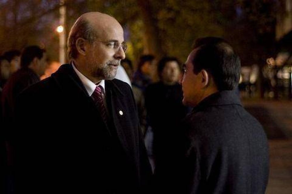 Muy confiado, Flavio Fama lanz� su reelecci�n para el rectorado