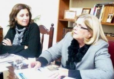 Intendente: Nombran Ayudant�a Fiscal 