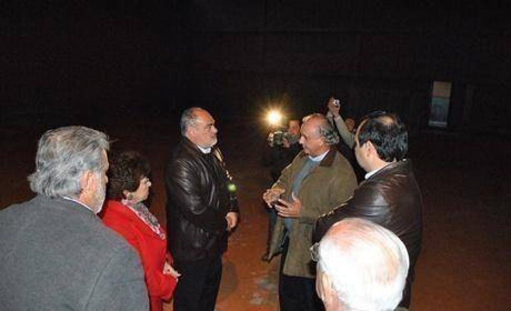 El gobernador Colombi entreg� en Las Mar�as el Decreto Reglamentario de la Ley que beneficia las inversiones en el sector yerbatero