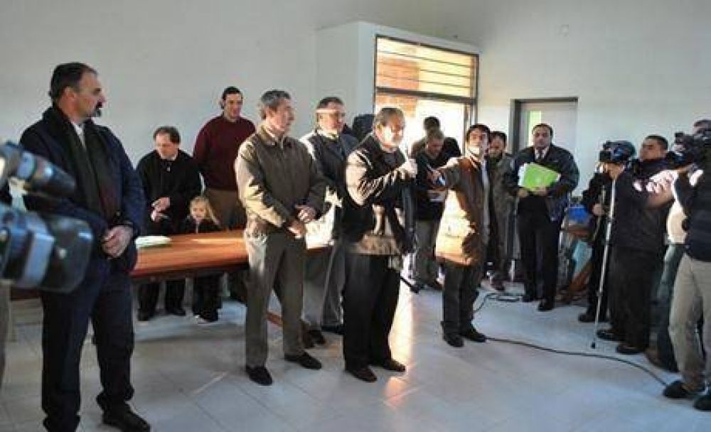 La Provincia ya entreg� el t�tulo de propiedad a 113 familias en Mercedes y alista 120 escrituras m�s
