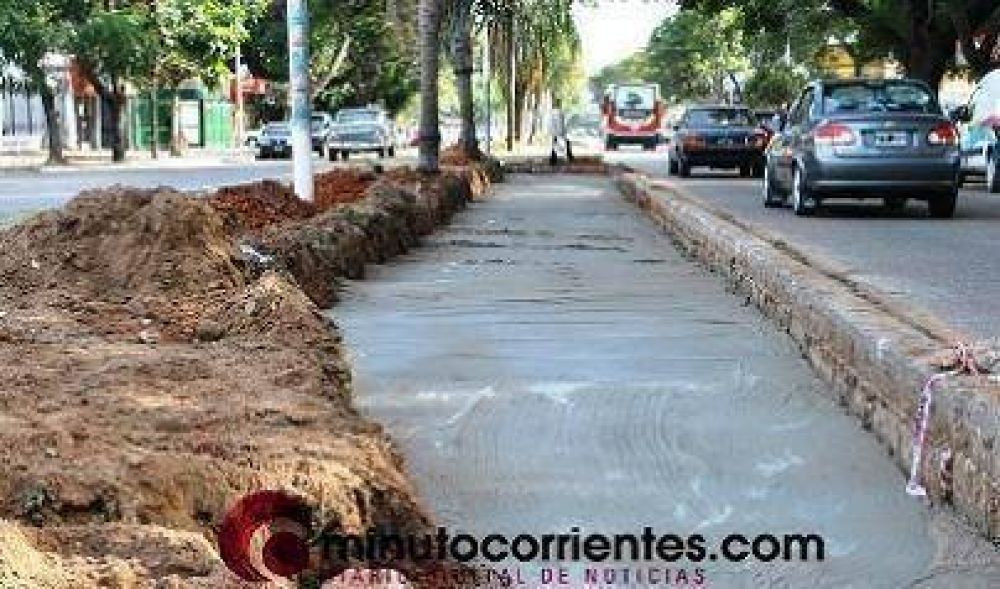 La Municipalidad construye d�rsena de giro en avenida Pujol y Paraguay