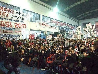 Alfons�n y De Narv�ez presentaron sus candidatos en Avellaneda