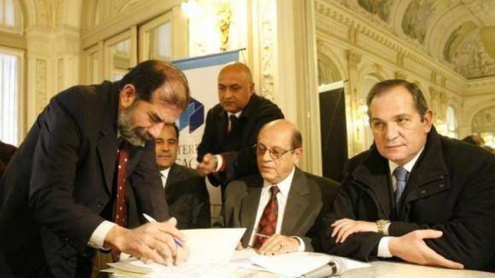 �Tucum�n est� trabajando en el cuidado del medio ambiente a pasos agigantados�