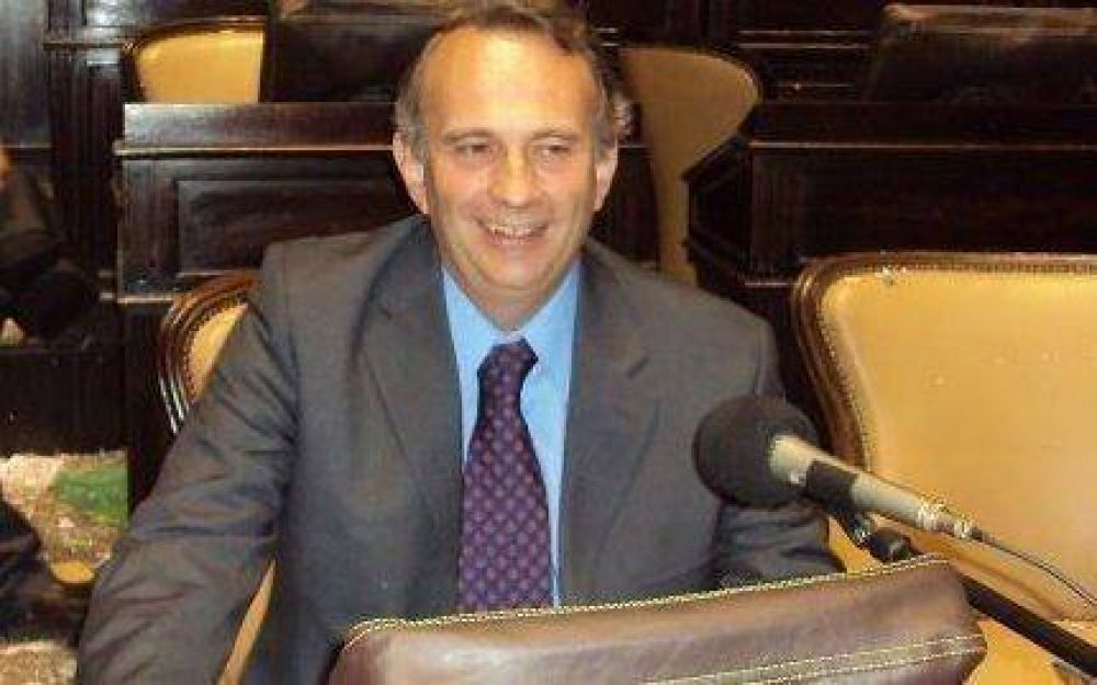 Vignali solicit� al Ejecutivo informaci�n sobre el tratamiento de la energ�a renovable