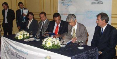Ahora Gimenez promete que la Unidad Sanitaria de Barrio Bosch se terminar� en enero del 2012