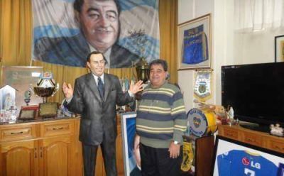Hugo Curto: la pol�tica y la persona  