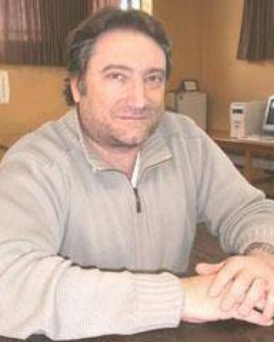 Azil toma envi�n y lanza su n�mina de candidatos