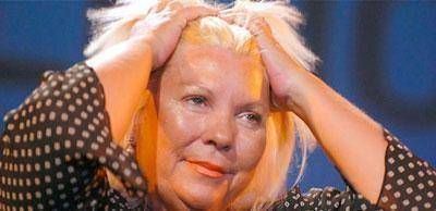 "Somos la opci�n decente, prometemos paz y seguridad", dijo Elisa Carri� en Bah�a Blanca
