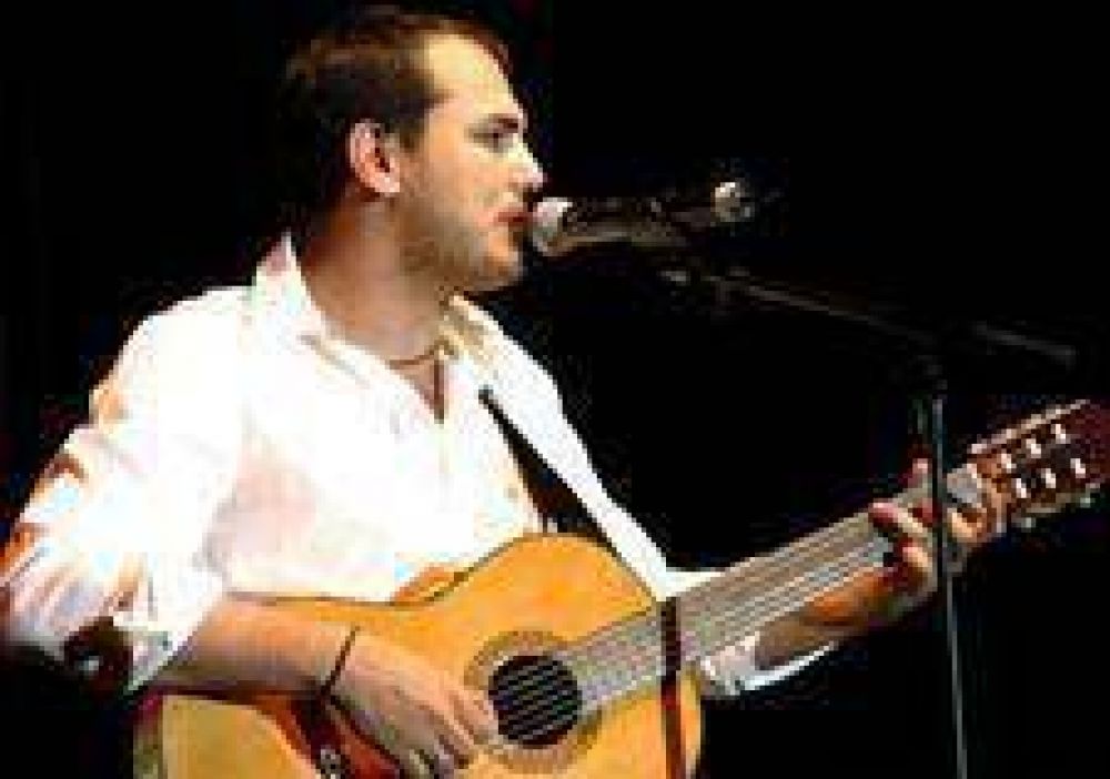 Concierto ac�stico de Ismael Serrano en el Teatro Municipal 