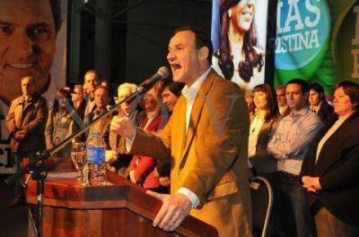 Bruera llam� a �apostar para que Cristina Fern�ndez gane en primera vuelta�