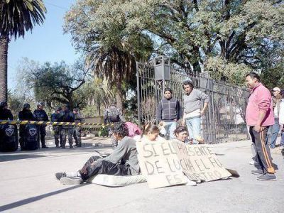 Municipales de El Talar insultaron al diputado Rivarola