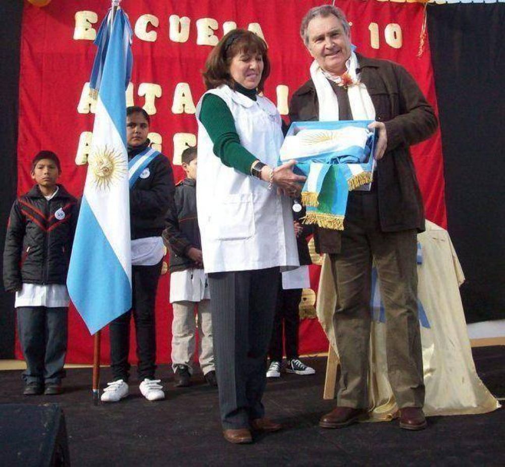 ESCOBAR - ANIVERSARIO ESCUELA N� 10 DE GARIN