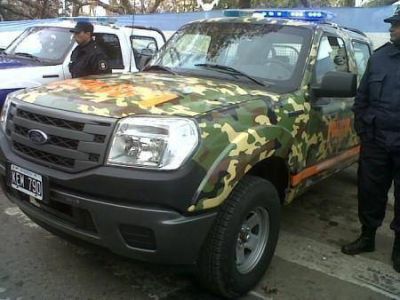 Con la presencia del Ministro Casal se realiz� la entrega de nueve patrulleros