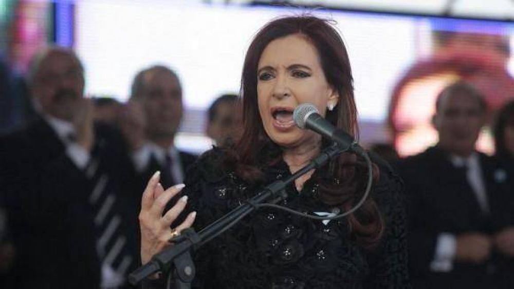 Con un fuerte gui�o a la juventud, Cristina pidi� luchar por �una segunda independencia�
