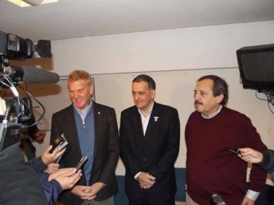 Norberto Erro lanz� su candidatura bendecido por De Narv�ez y Alfons�n
