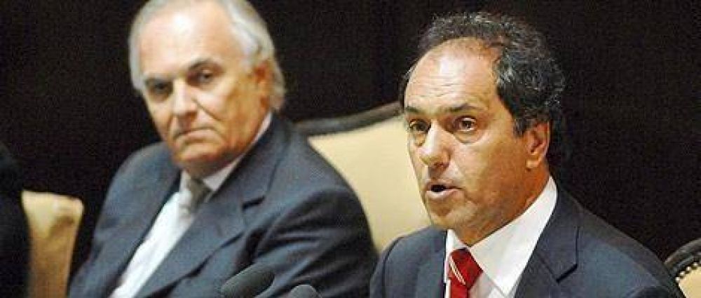 El quilme�o Federico Scarabino esta a cargo del gobierno de la Provincia