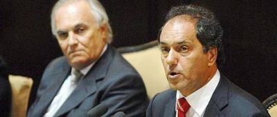 El quilme�o Federico Scarabino esta a cargo del gobierno de la Provincia
