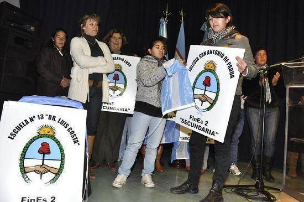 Acto de finalizaci�n 1er. Cuatrimestre del Programa �Argentina Trabaja, Ense�a y Aprende�