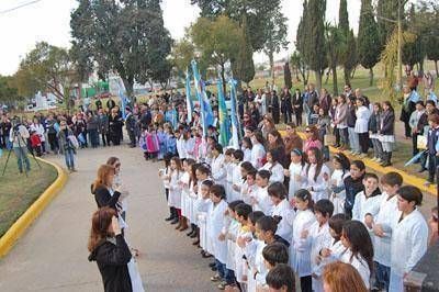 Recordando a la familia Ocampo, se celebr� un nuevo aniversario de la Independencia nacional