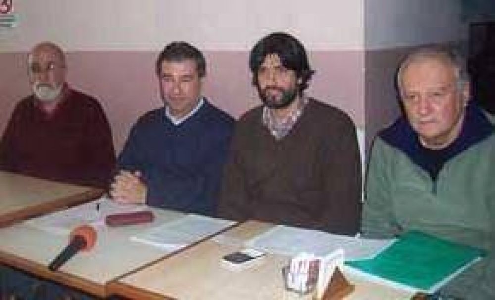 Leandro Crespi, candidato a intendente en el Frente Amplio