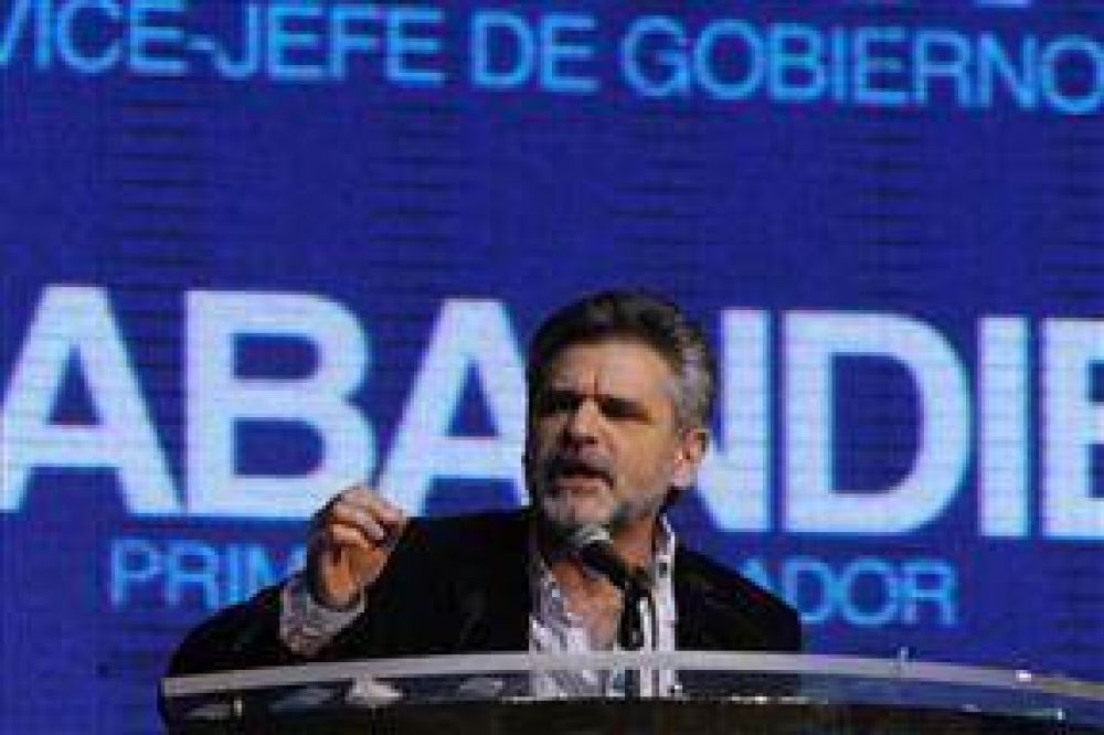 Cristina se despega y piensa en octubre