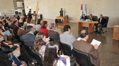 Partidos piden ampliar sus logos y nombres