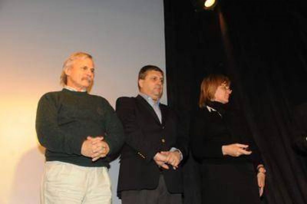 Cheppi present� a sus compa�eros de la lista 2