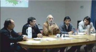 J�venes realizar�n mejoras edilicias y pintar�n 50 escuelas de la provincia