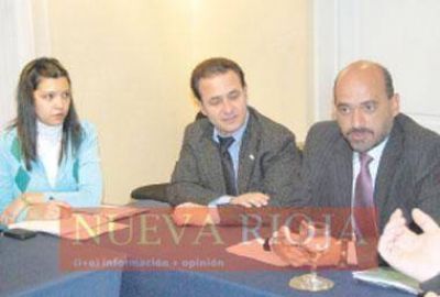 Javier Tineo se reuni� con empresarios locales   