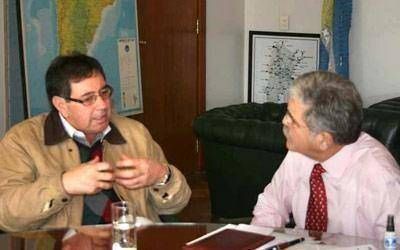 De Vido y Sandoval abordaron obras energ�ticas y acueducto