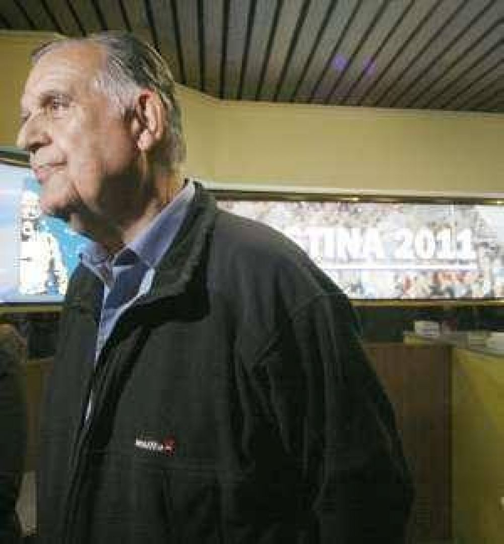 C�sar dice que jugar�, pero no para qu� lado