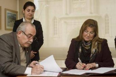 En Humanidades no hay m�s concursos por falta de fondos