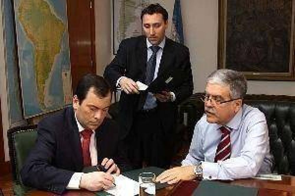 Julio de Vido viene el 15 a inaugurar obras junto con Zamora