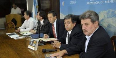 El Gobierno vuelve a recurrir a "negociaciones secretas" para frenar la promoci�n industrial