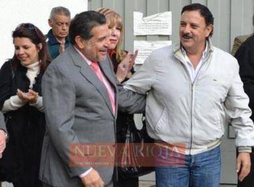 Quintela anunci� ayuda a beneficiarios de programas  