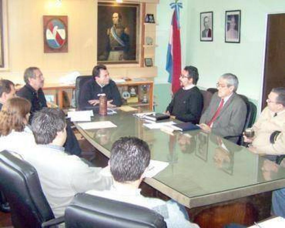 Proyectan la remodelaci�n del Puerto