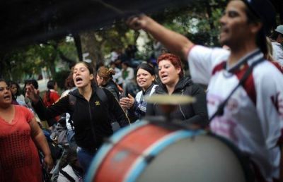 Cooperativas se movilizaron para exigir aumentos salariales y m�s cupos de empleo
