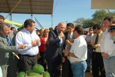 Insfran comprob� en Tacaagle los avances del trabajo efectuado por el CEDEVA